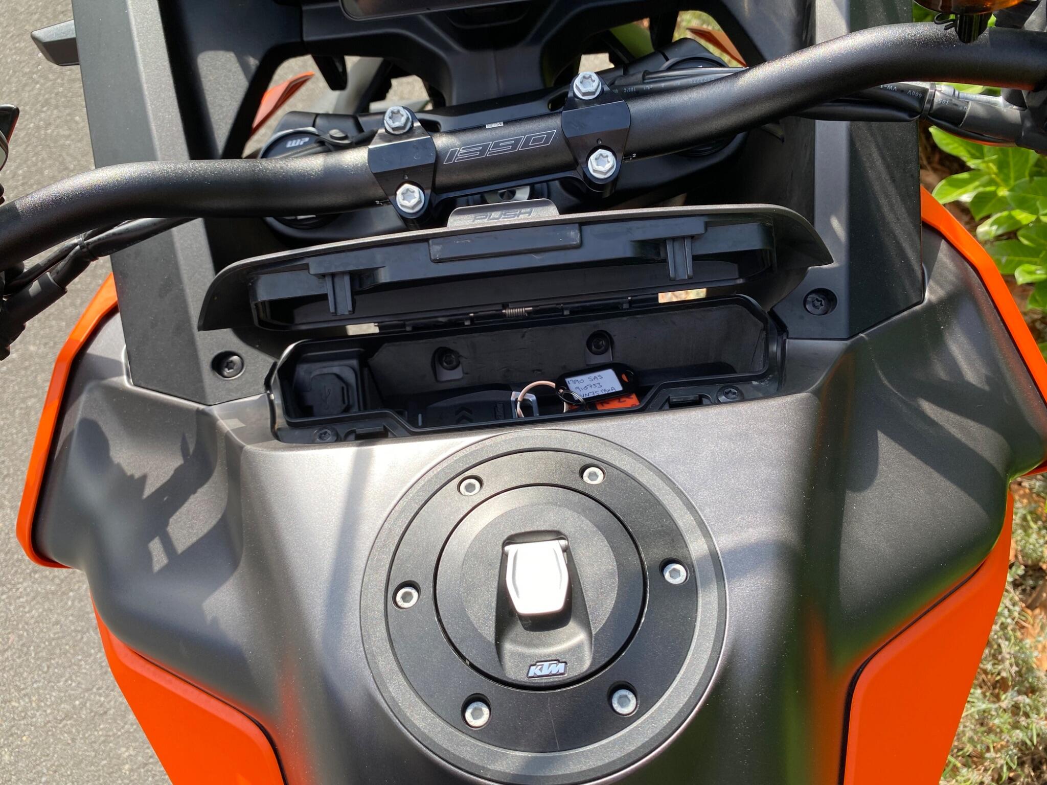 2025 75 Reg KTM 1390 Super Adventure S